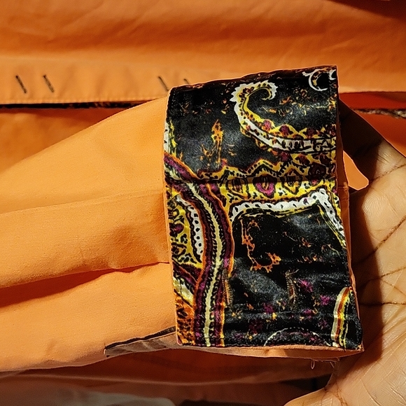 MENS BUTTON DOWN DRESS SHIRT - Picture 3 of 3